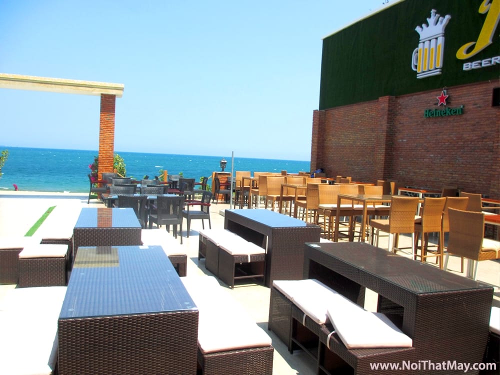 Bàn ghế cafe ngoài trời khung nhôm Bàn ghế cafe ngoài trời khung nhôm