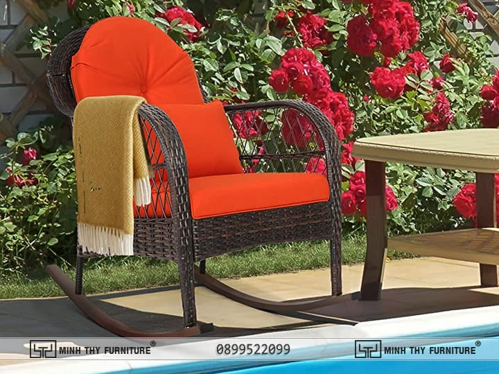 ghế bập bênh nhựa giả mây trang trí phòng khách