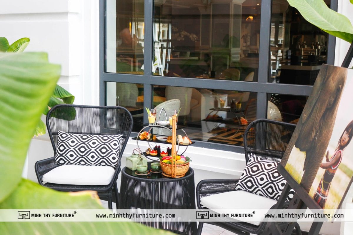 ban ghe cafe nhua gia may san vuon